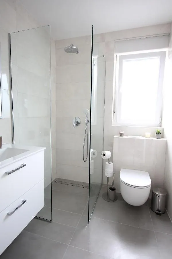 Ferienwohnung Sunshine Bay Nin Apartment