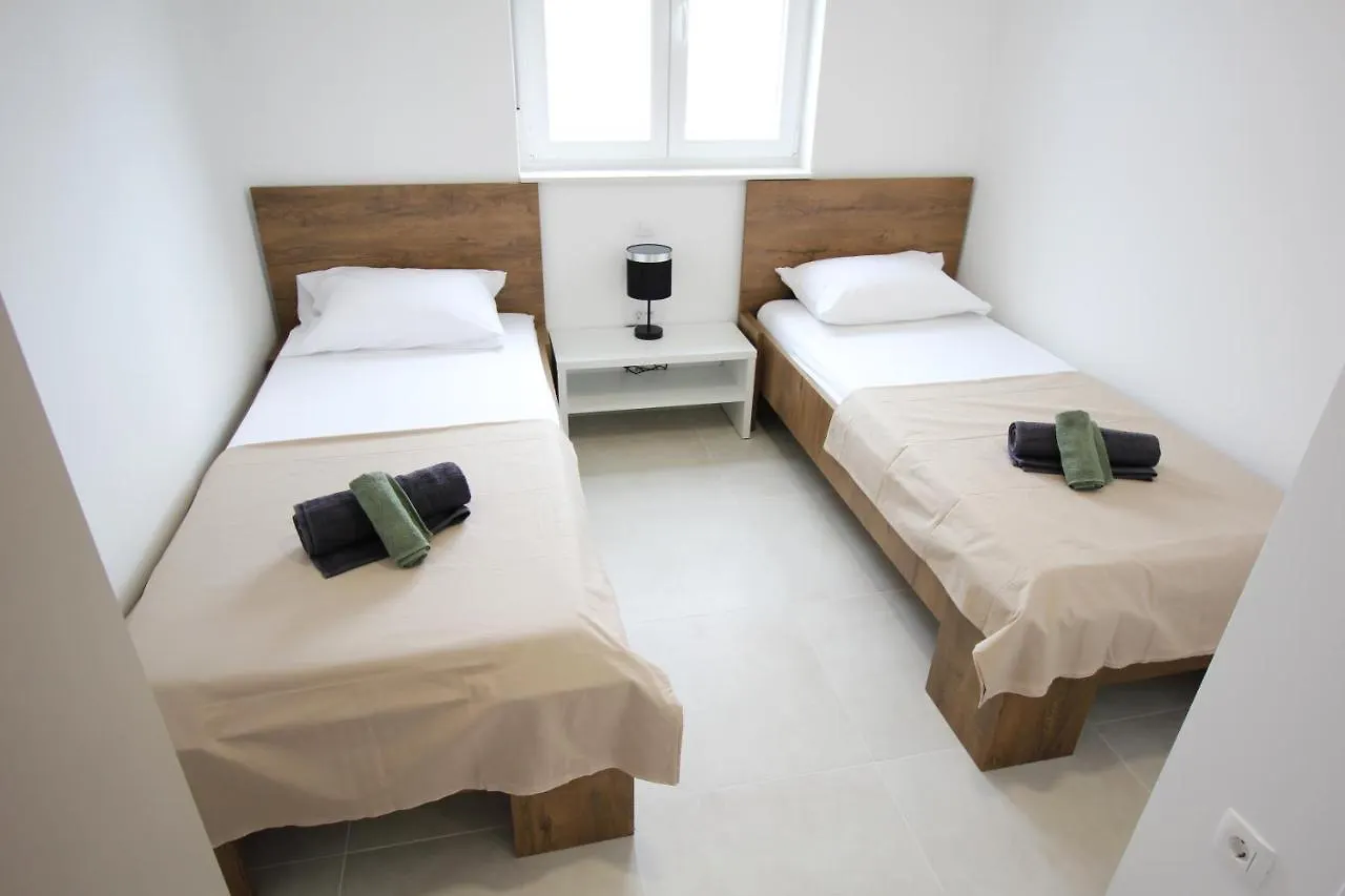 Apartament Sunshine Bay Nin